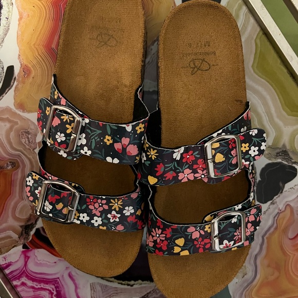 Shoes - Floral Triple-Buckle Women’s Sandals - Black Floral